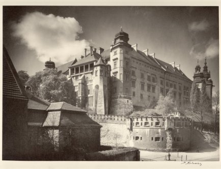 Zdjęcie w sepii. Widok na Wawel.