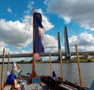 „Krakowianie na galary!” Miasto z wody: śmigłem po wodzie