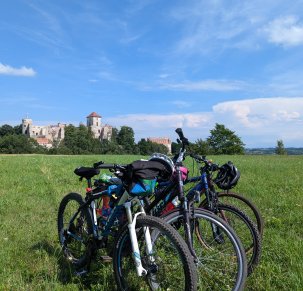 Z Rydlówki na Zamek Tenczyn