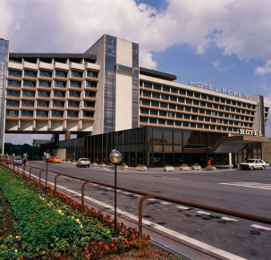 W cieniu hotelu Forum – wokół twórczości Janusza i Marty Ingardenów