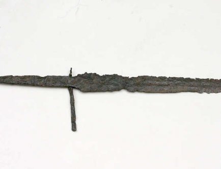 Miecz dwuręczny, XIV w.